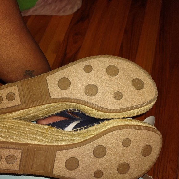 Shoes - Picture 2 of 3